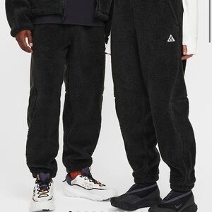 Nike ACG "Canwell Glacier" Therma-FIT ADV Windproof Pants